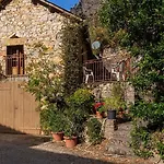 La Grange, De France 3 Personnes A La Caze * Saint-Pierre-des-Tripiers