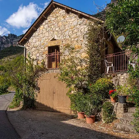 La Grange, De France 3 Personnes à La Caze * Saint-Pierre-des-Tripiers